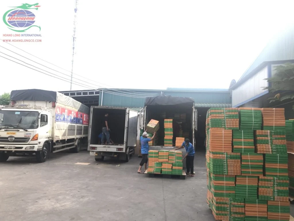xe-van-chuyen-308